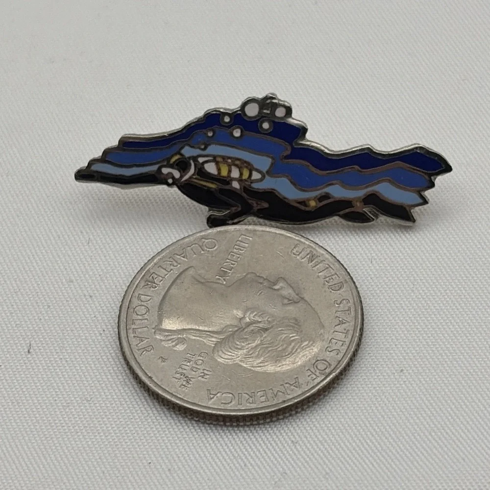 Vintage‎ Mafco Scuba Diver Underwater Lapel Hat Pin